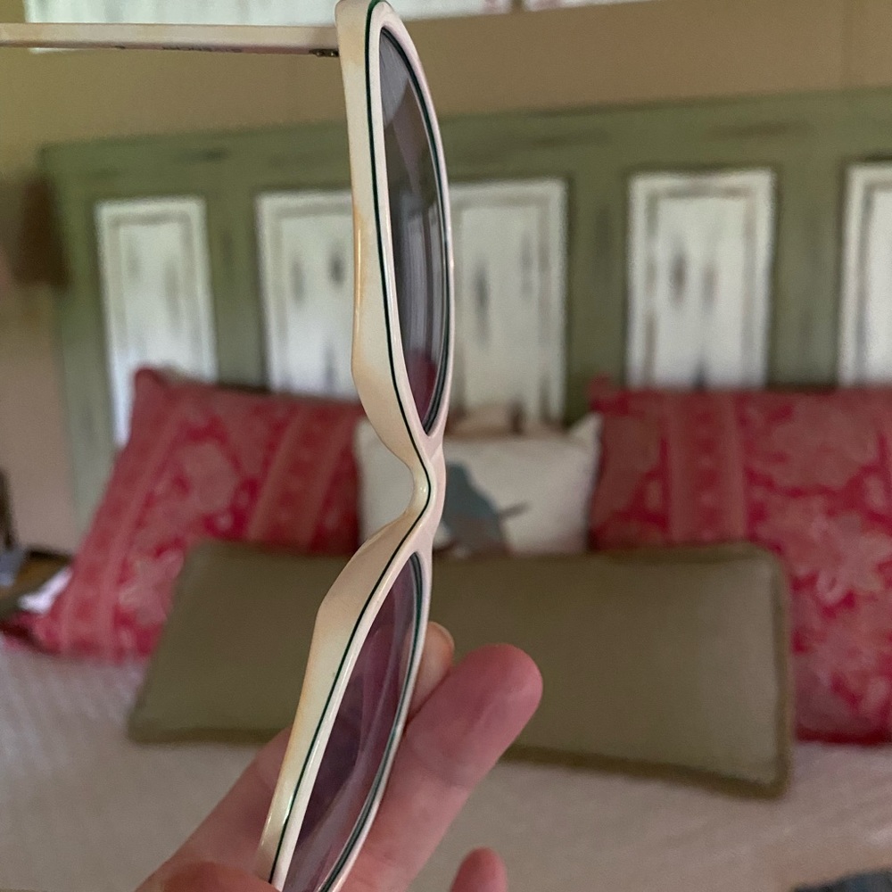 Givenchy sunglasses (vintage) - Picture 6 of 9